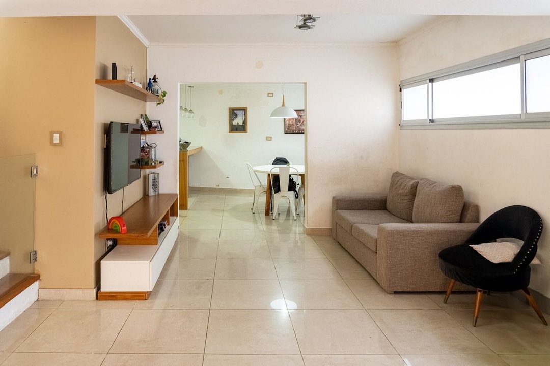 CASA EN VENTA TRES DORMITORIOS PARQUE CASADO