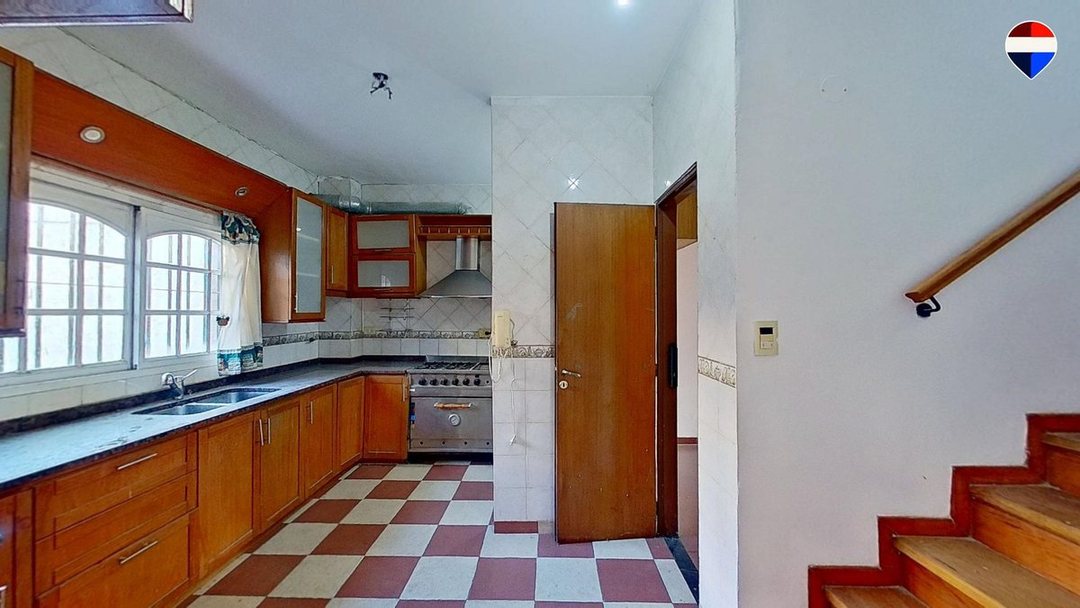 VENTA PH TIPO CASA 5 AMBIENTES QUILMES