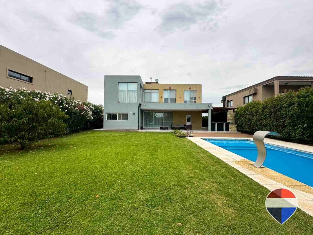 CASA 4 AMB CON PILETA JARDIN EN HORIZONTES AL SUR