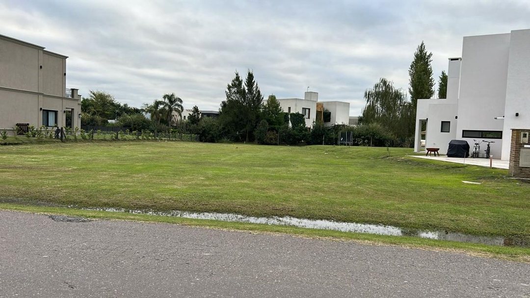LOTE EN VENTA - CLUB DE CAMPO LA MARTONA, CAÑUELAS