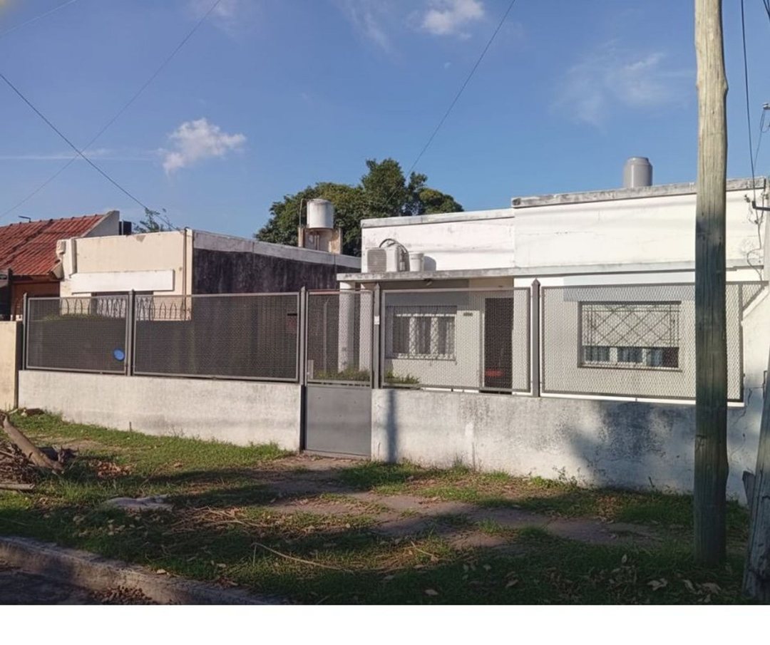 VENTA CASA 3 AMB C/ GALPON RAFAEL CALZADA