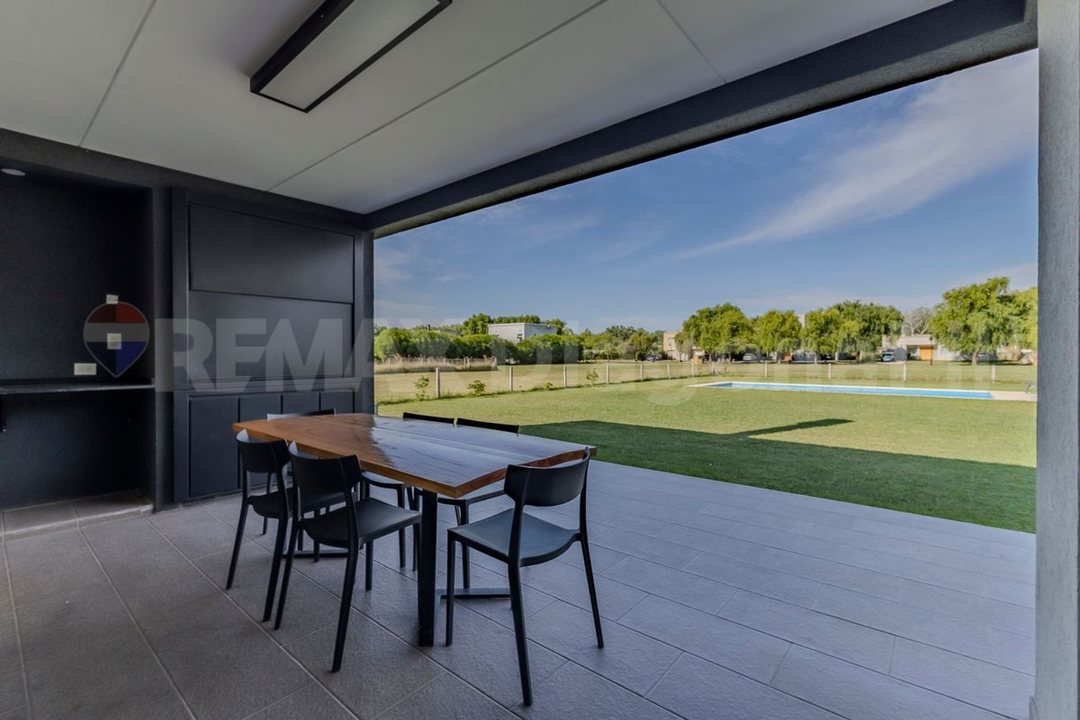 CASA EN VENTA HARAS DEL SUR