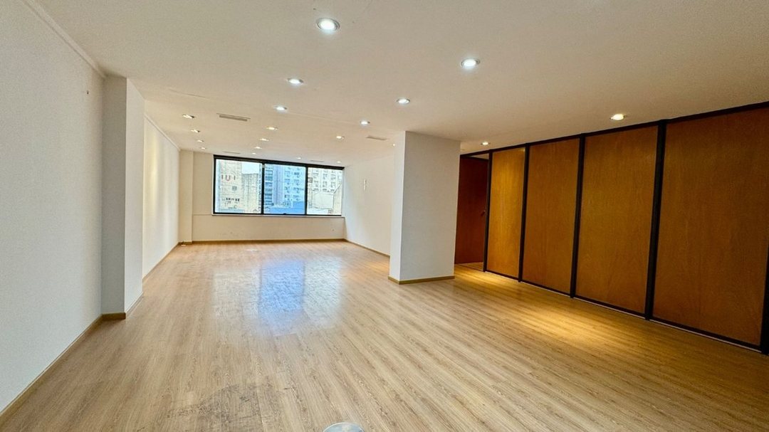 Oficina 240m2 Venta- Microcentro - 2 cocheras