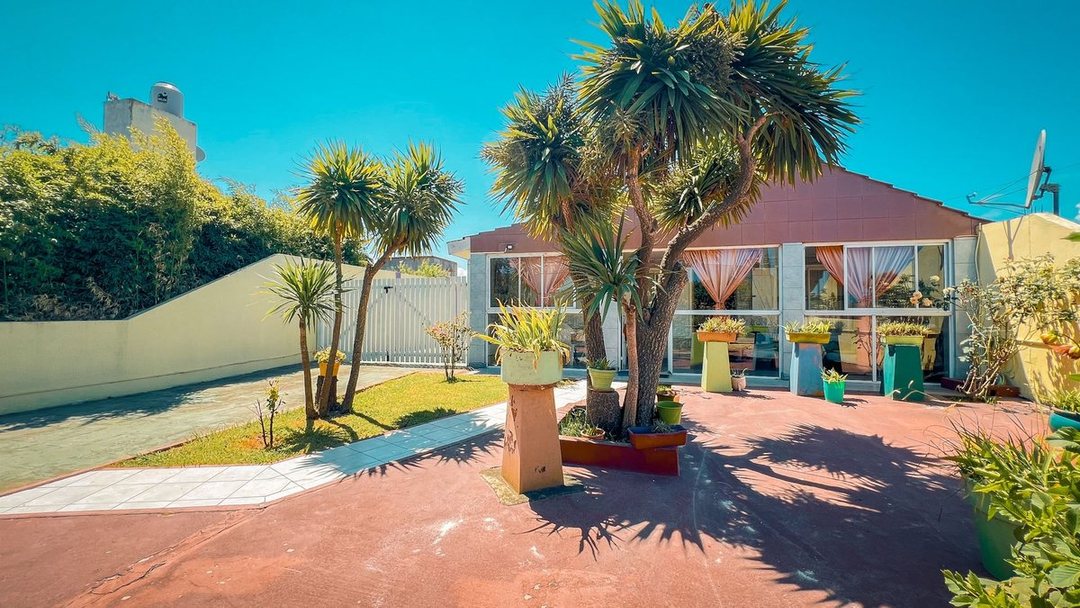 VENTA CASA 2 AMB. GARAGE DOBLE, QUINCHO Y  PARQUE