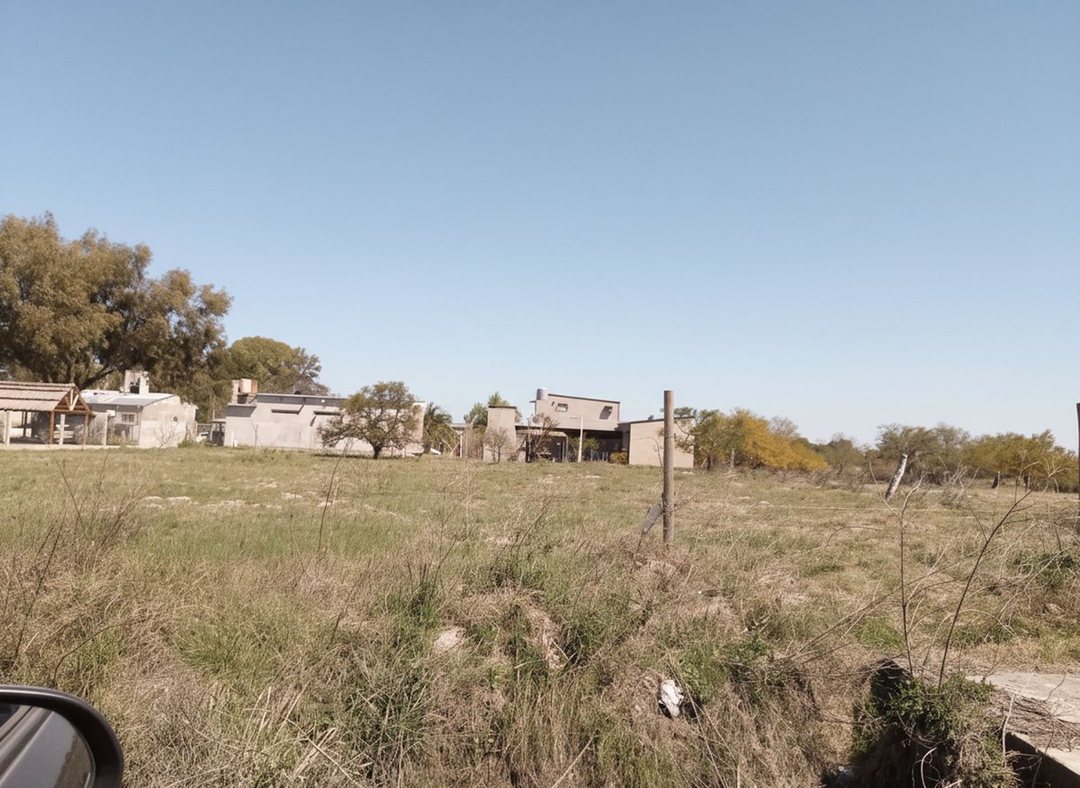 SE VENDE LOTE EN ARROYO LEYES - Con Financiacion