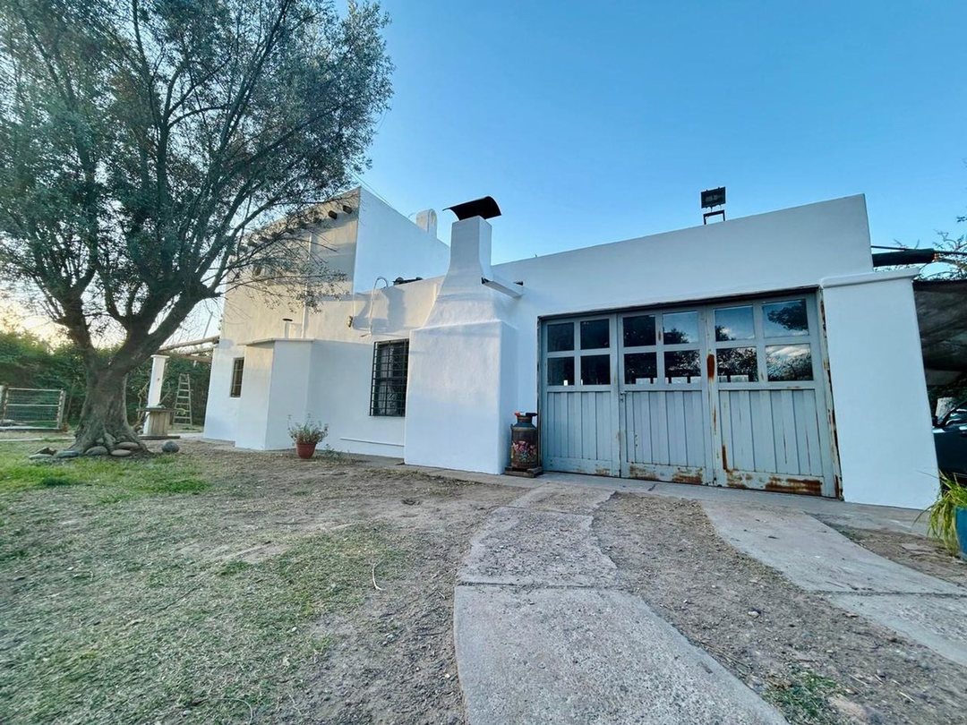 CASA B° SOLARES DEL PLATA, 3 DOM+ PISCINA+QINCHO.