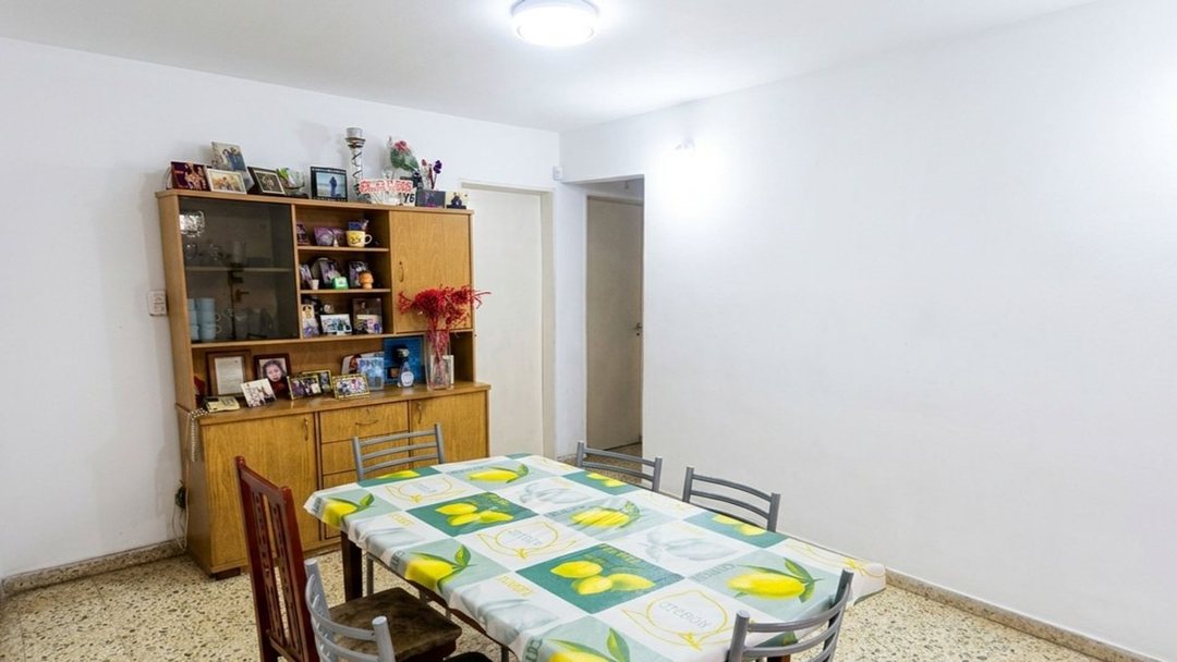 CASA EN VENTA, Quilmes Oeste.