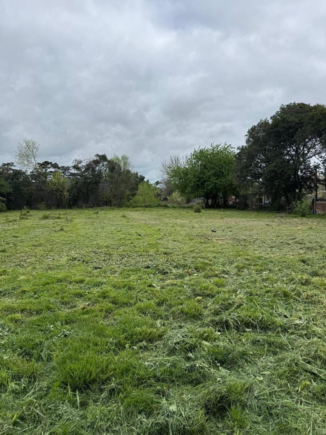 VENTA de LOTE industrial EXCELENTE ACCESO PERMUTA