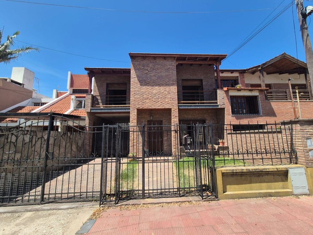 Venta Casa 5 Dormitorios Zona Norte Rosario