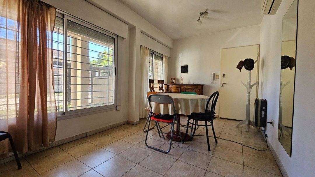 VENTA DEPARTAMENTO 2 AMBIENTES CON COCHERA BERNAL