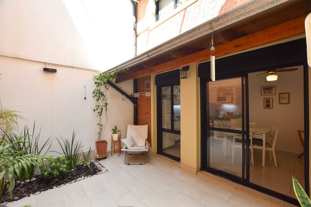VENTA Dúplex 2 dormitorios en complejo. Pichincha