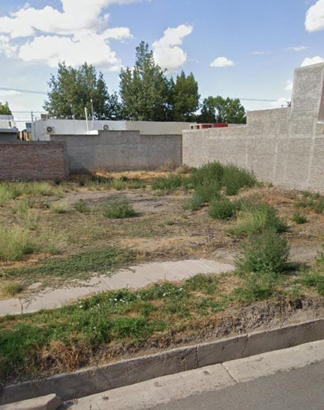 VENDE LOTE 226,48 M2 CIUDAD DE TUNUYAN ESCRITURADO