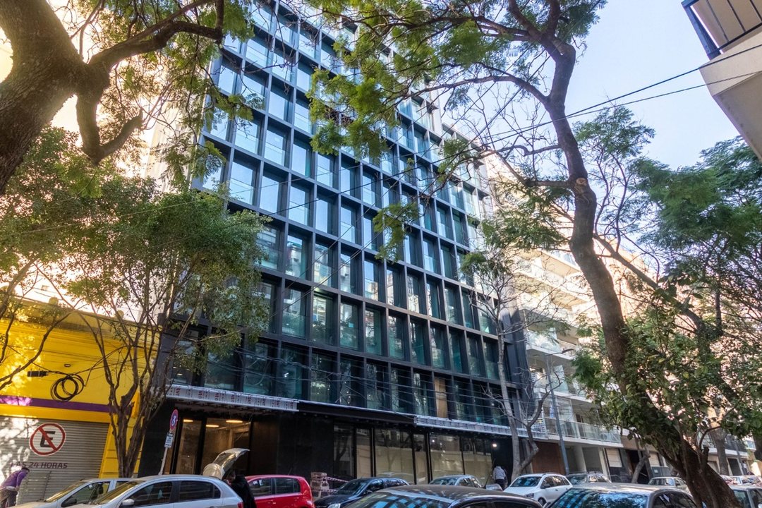 VENTA OFICINA GRAN CATEGORIA BELGRANO PISO 8