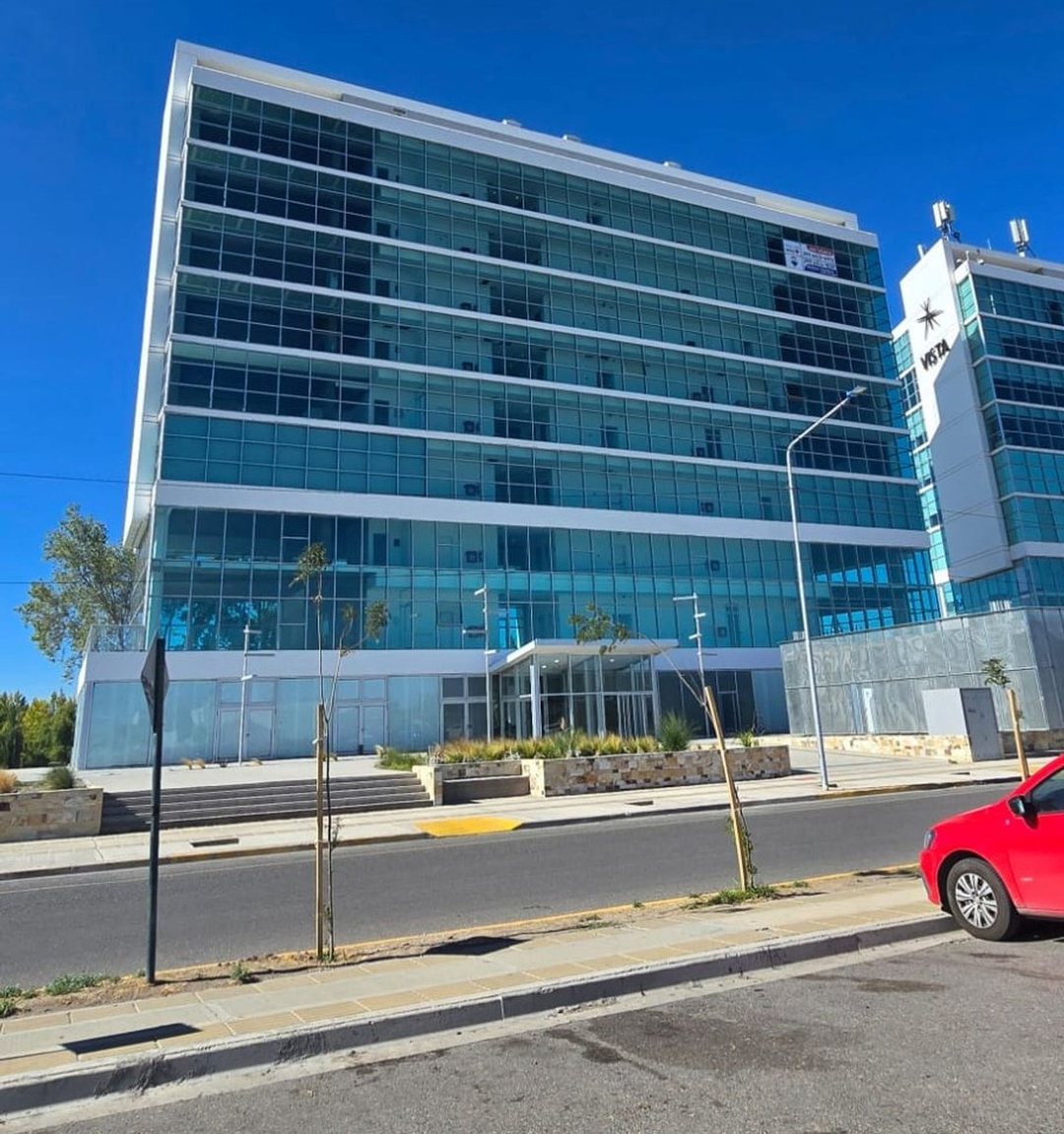 VENTA OFICINA EN TORRE ZAFIRO OFFICE CENTER, 8-A