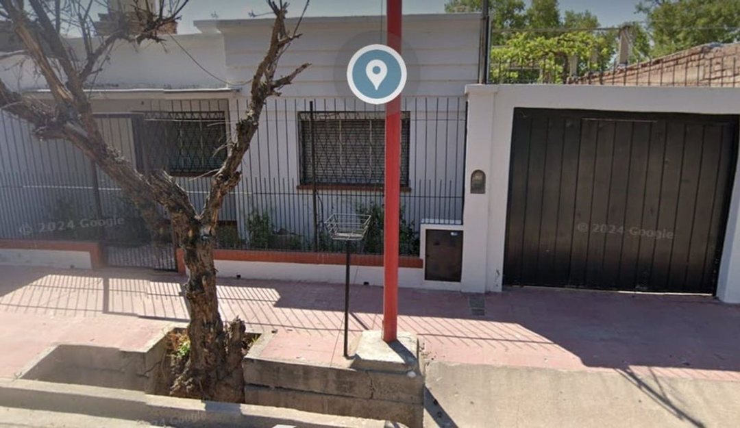 CASA EN VENTA - Mendoza