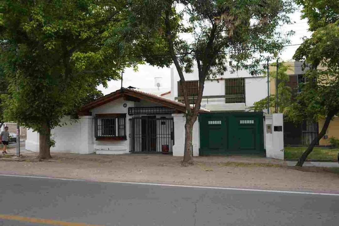 CASA ESQUINA EN VENTA EN SAN MARTÍN
