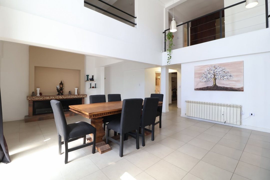 Venta depto 5amb Icon Arcos Pilar c/cochera