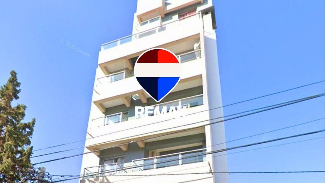 MONOAMBIENTE VENTA CON COCHERA EN ZONA MACROCENTRO