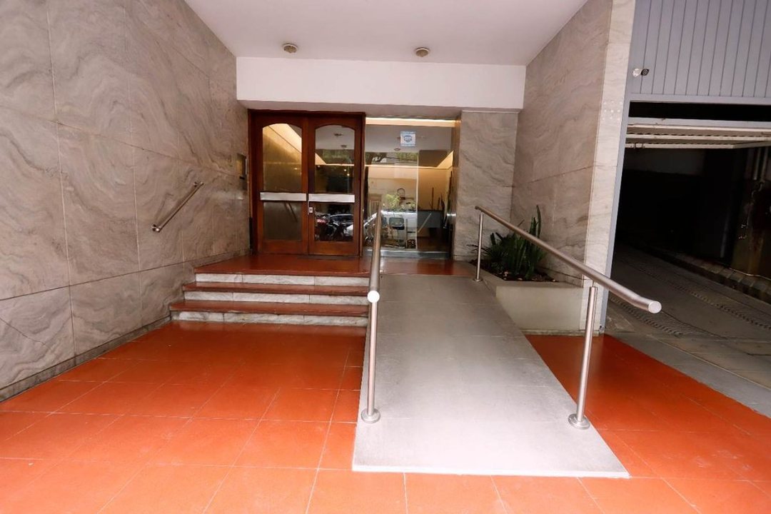 Venta OFICINA COMERCIAL Palermo VIGILANCIA 24 H