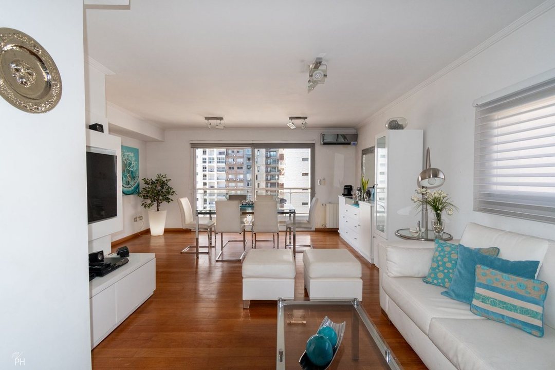 DEPARTAMENTO EN VENTA CENTRO TRES DORMITORIOS