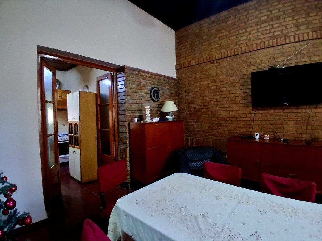CASA EN CENTRO DE MAIPÚ - TERRENO 1000 M2