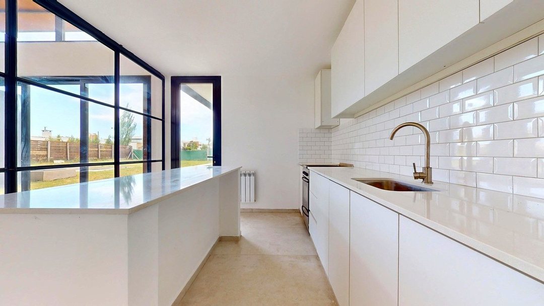 CASA EN VENTA EL QUIMILAR TRES DORMITORIOS PILETA