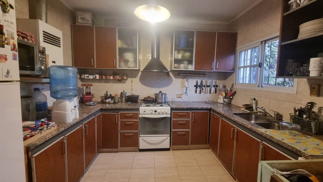 Venta Casa 4 dormitorios 3 baños quincho y pileta