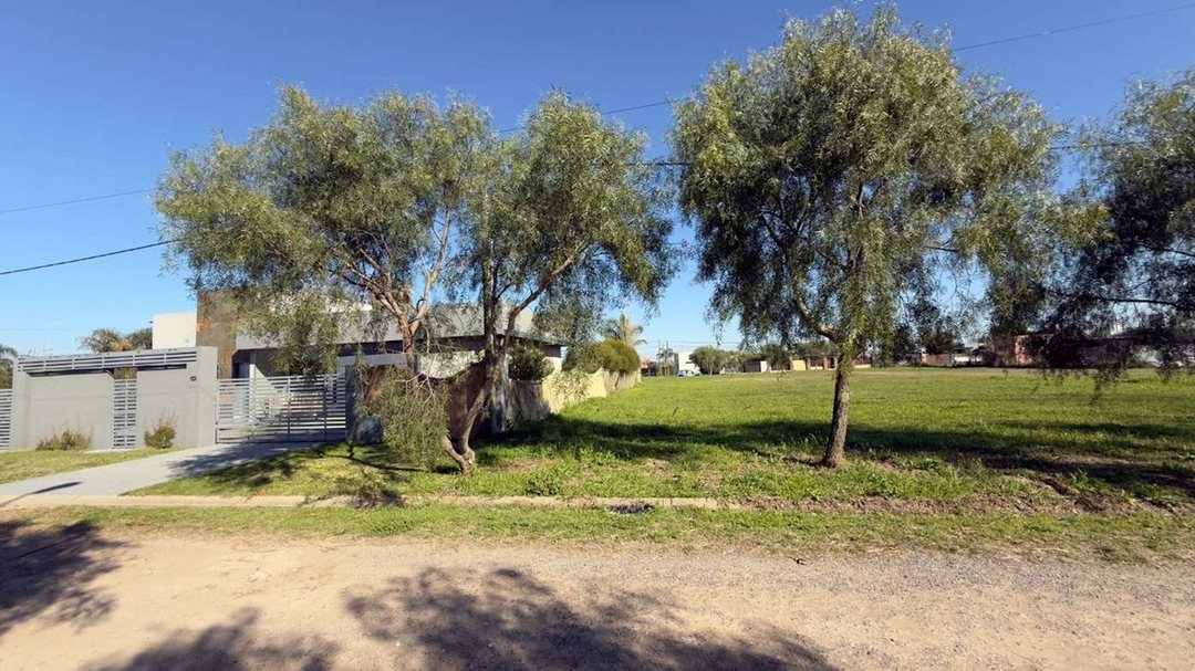 TERRENO EN VENTA LAS ACEQUIAS ROLDAN 622m2