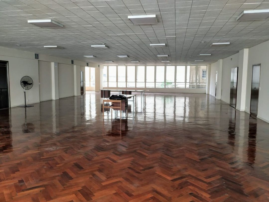 OPORTUNIDAD!! VENTA  IMPORTANTE OFICINA CENTRO