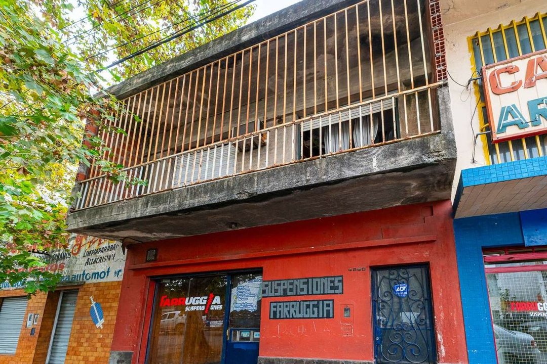 LOCAL Y CASA EN VENTA BARRIO BELLA VISTA