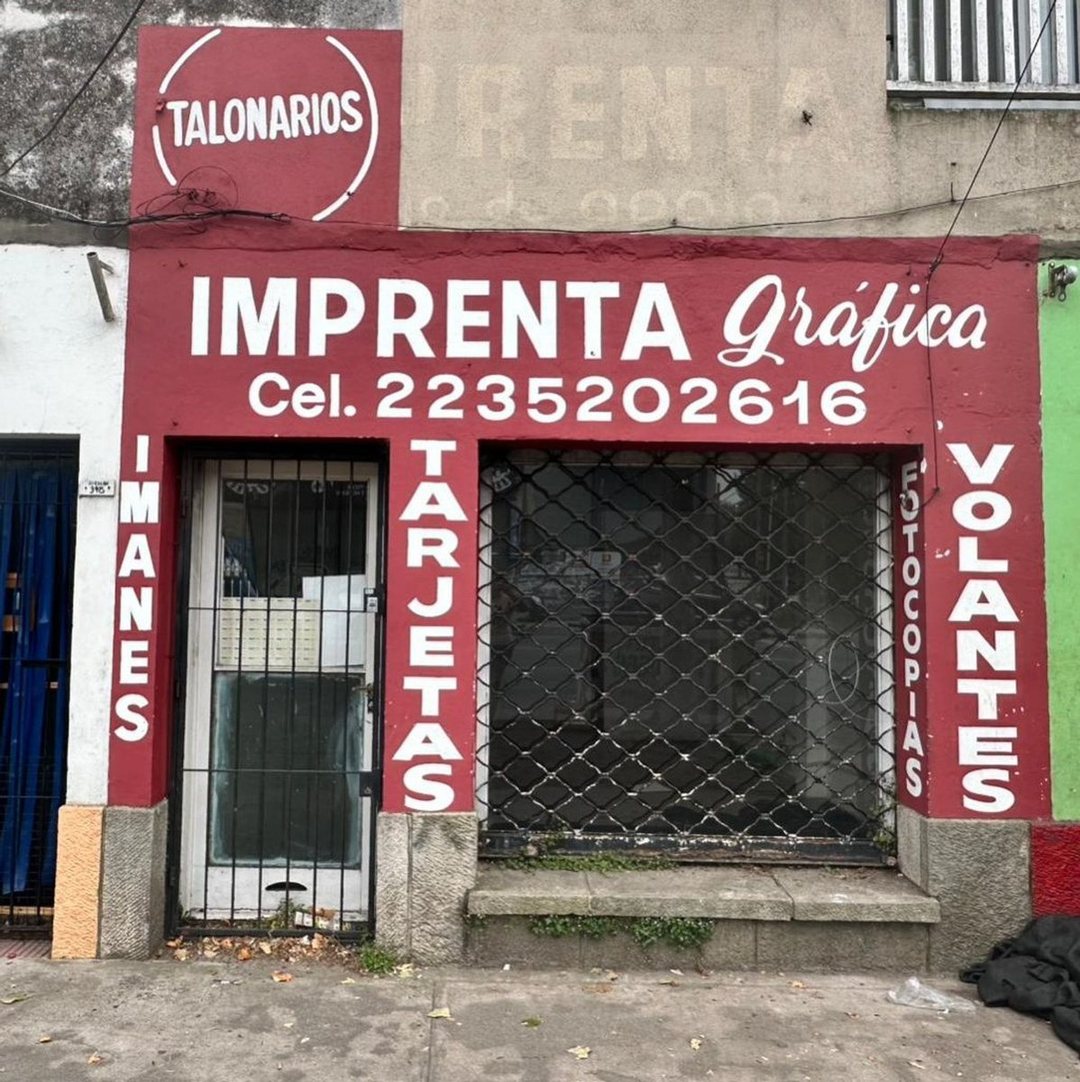 VENTA LOCAL SOBRE AVENIDA COLON  Y GUIDO