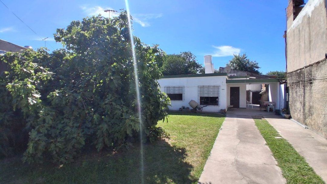 VENTA DE CASA 3 AMBIENTES EN MERLO