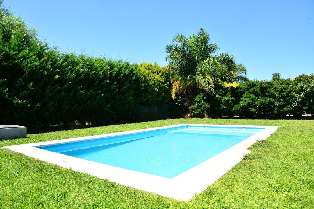 CASA 5 AMBIENTES A ESTRENAR PARQUE PILETA