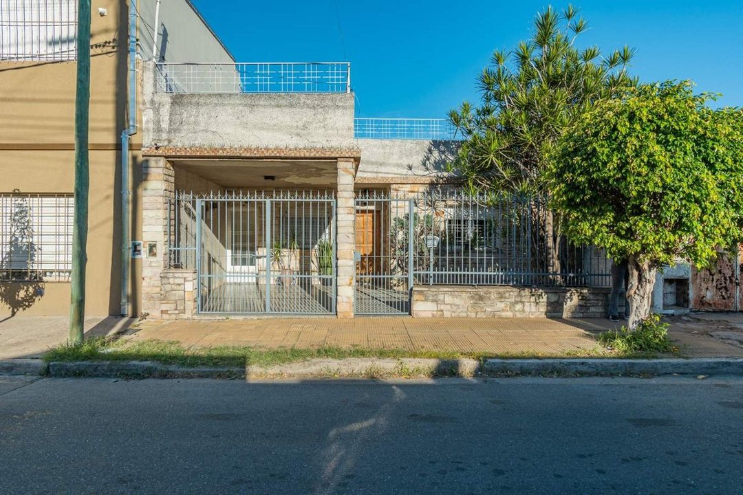 VENTA CASA 5 AMB LOMAS DEL MIRADOR CON TERRAZA