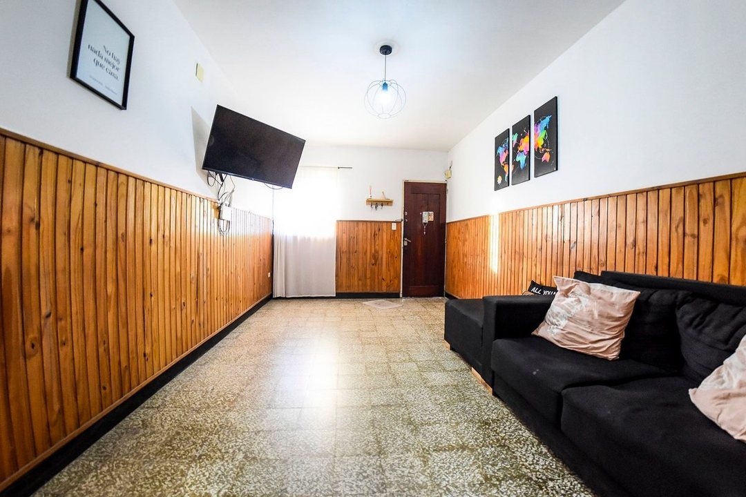 OPORTUNIDAD ! CASA A LA VENTA EN BARRIO INDUSTRIAL