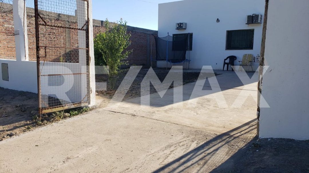 CASA EN VENTA 2 DORMITORIOS APTA CREDITO