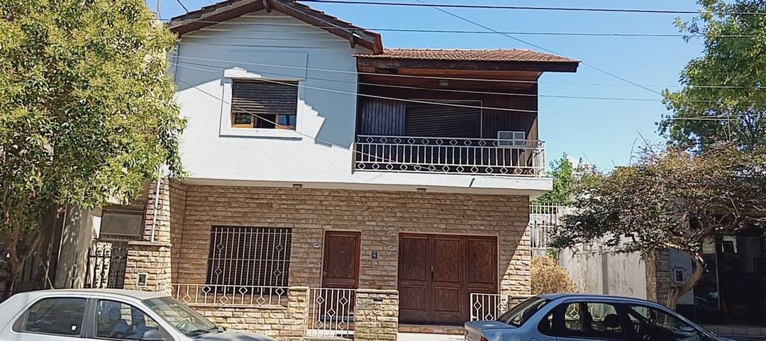 VENTA CHALET DE CATEGORIA EN VILLA BALLESTER
