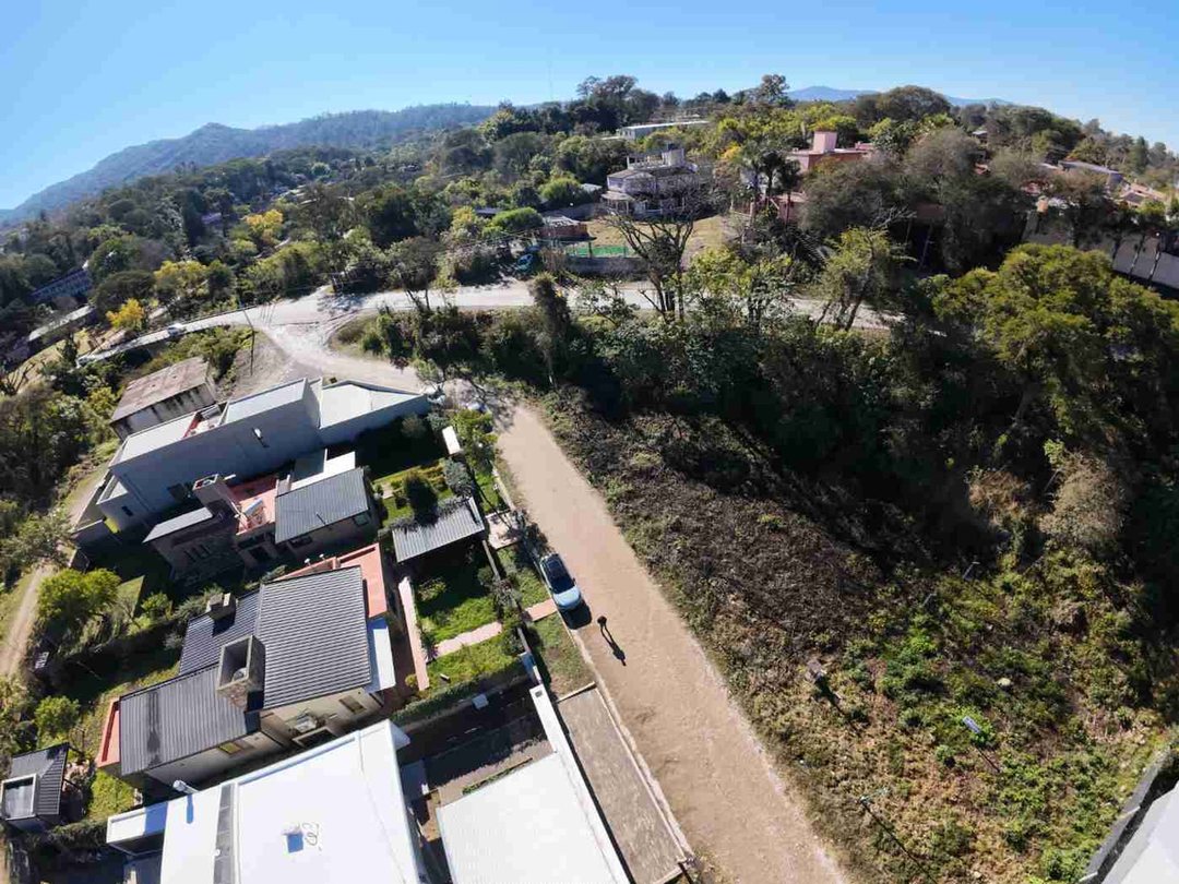 VENTA TERRENO EN BARRIO LAS MORAS 815,11 m²