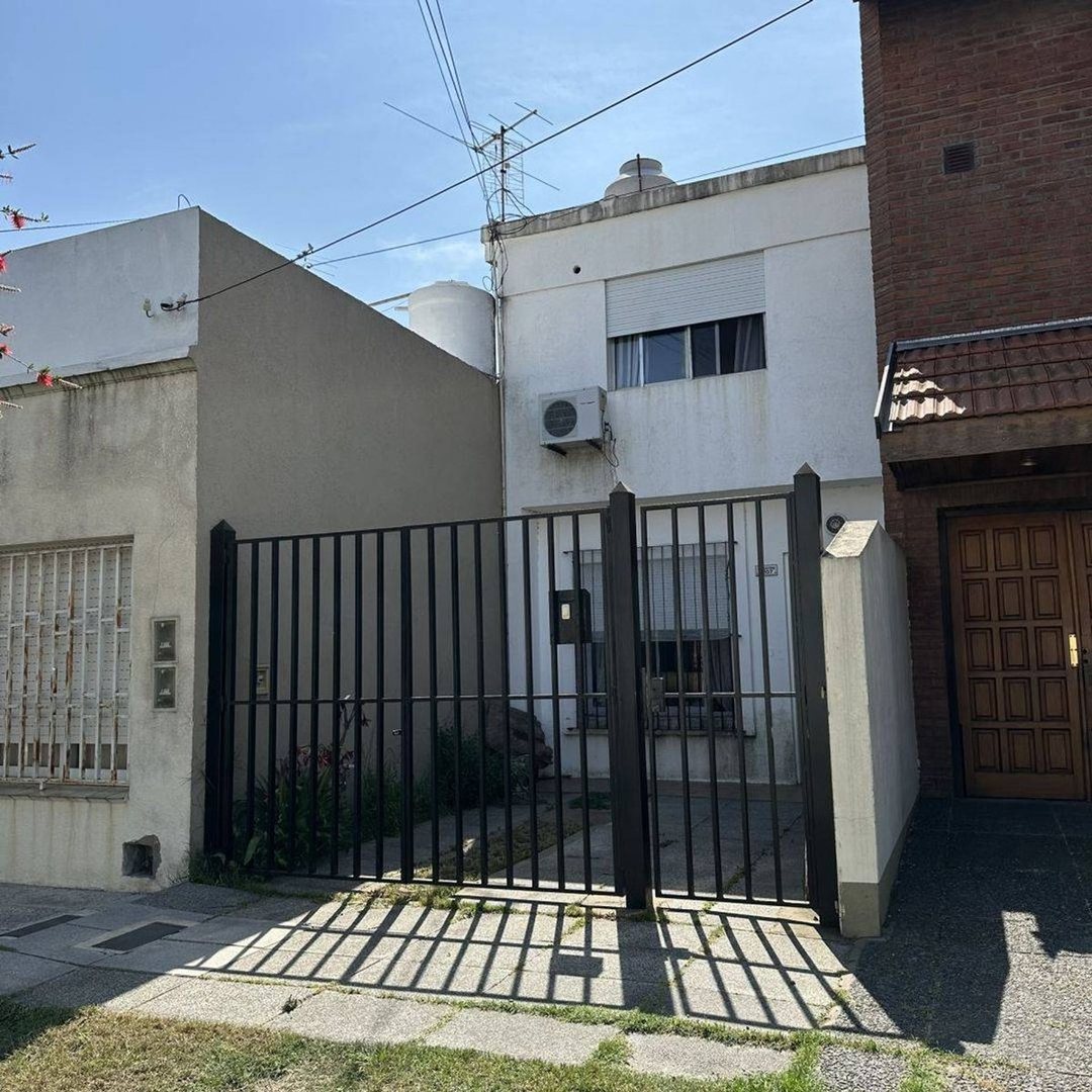VENTA PH DUPLEX 3 AMB HAEDO COCHERA APTO CREDITO