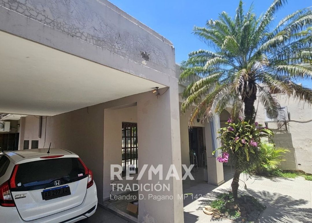 CASA EN VENTA -  RESISTENCIA