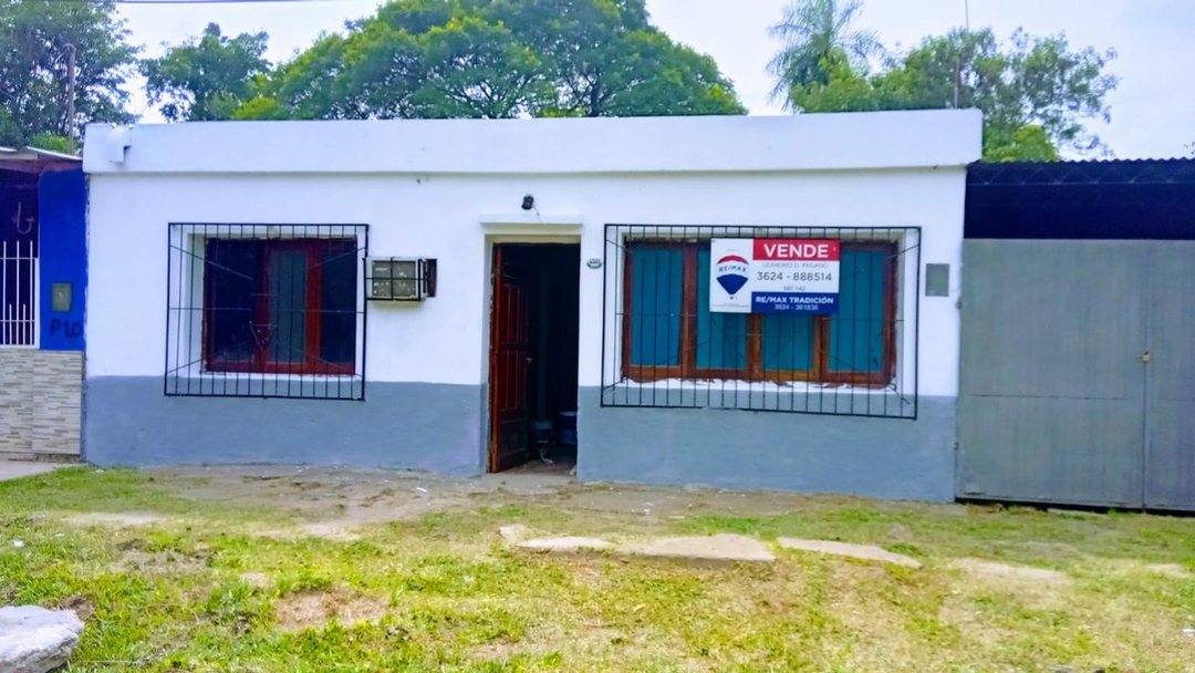 CASA EN VENTA, GRAN LOTE- BARRANQUERAS