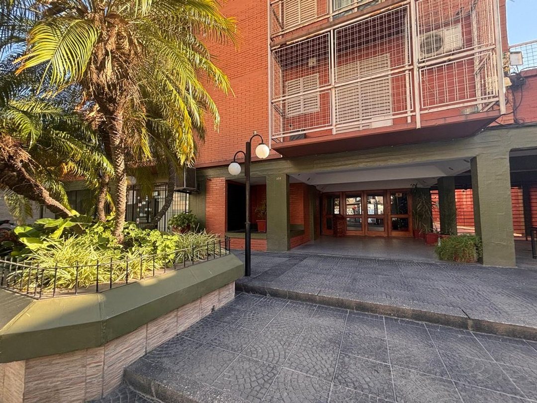 VENDO DEPTO 3 DORMITORIOS BARRIO NORTE