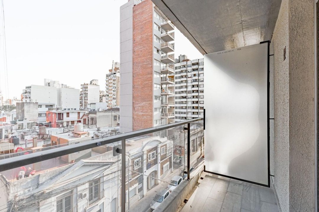 Venta Dpto 1 Dormitorio c/2 Balcones. Centro.