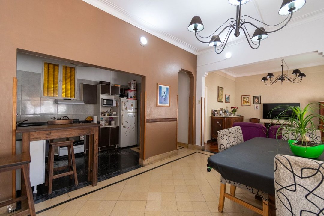 CASA DE PASILLO PLANTA ALTA 3 DORMITORIOS