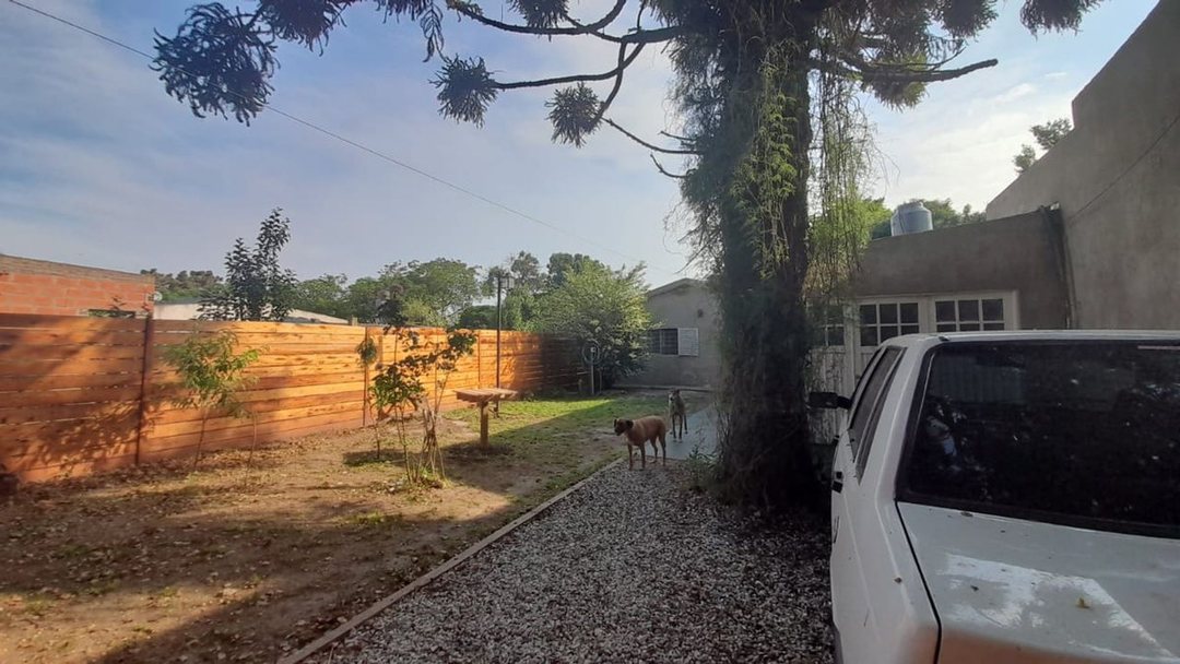 CASA EN VENTA DOS DORMITORIOS EN VILLA GRAL.SAVIO