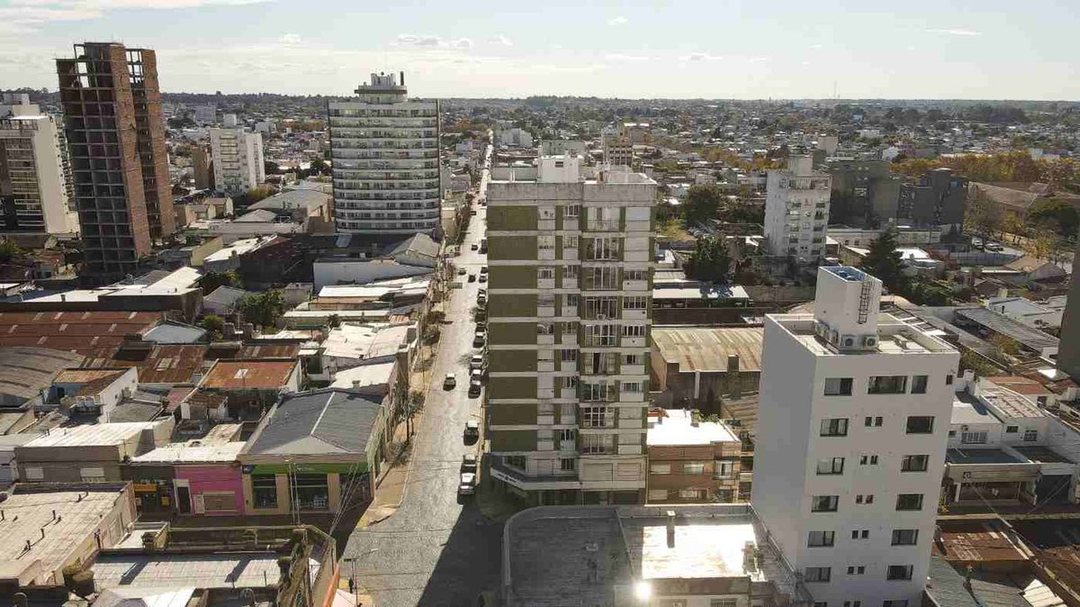 VENTA DEPTO 1 DORM. EN EDIFICIO CENTRICO-TANDIL