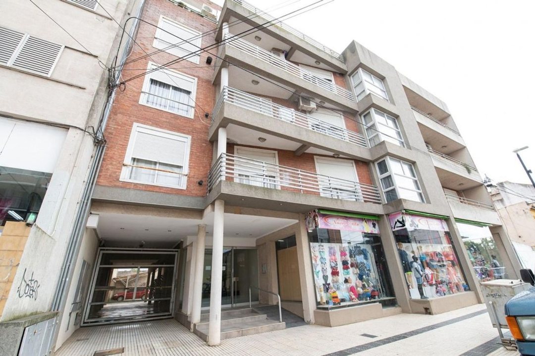 DEPARTAMENTO 3 AMBIENTES EN PLENO CENTRO VT