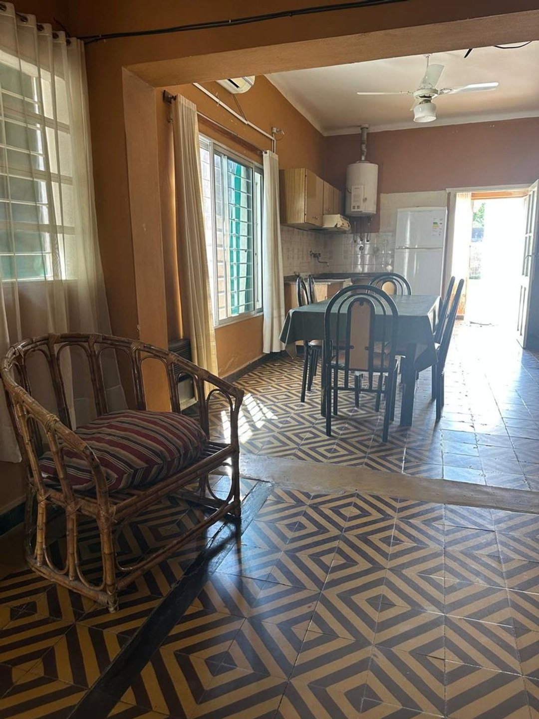 CASA (PH) VENTA,  ARROYO SECO, A REFACCIONAR