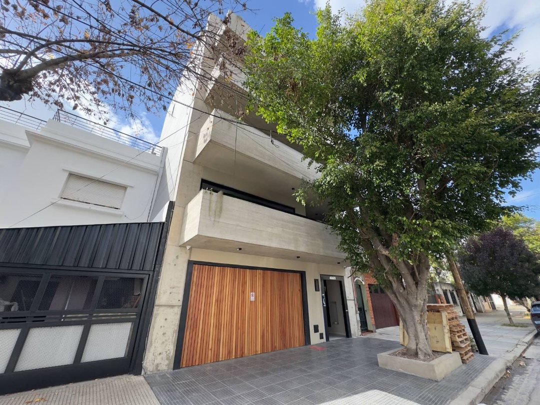 DEPARTAMENTO EN VENTA DEVOTO 4 AMBIENTES COCHERA