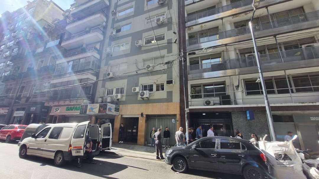 VENTA COCHERA EN SAN NICOLAS IDEAL INVERSION